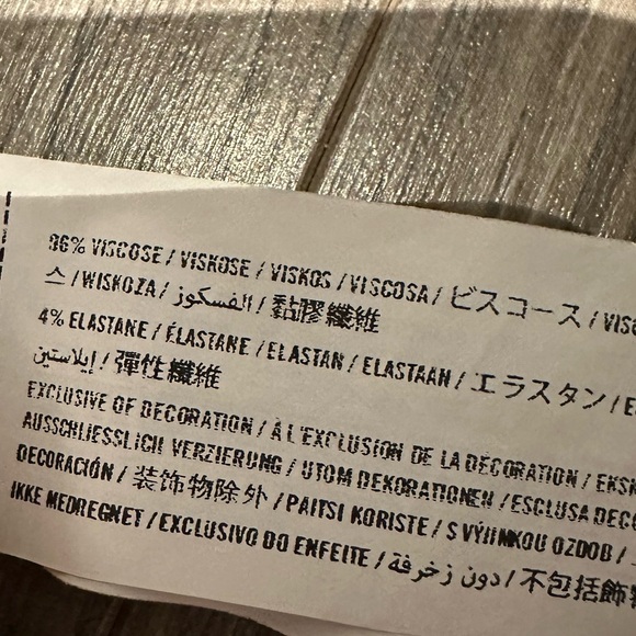 Striped High Neck Crop Top - Picture 4 of 4